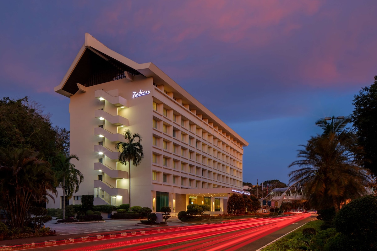 Brunei & Borneo Escape