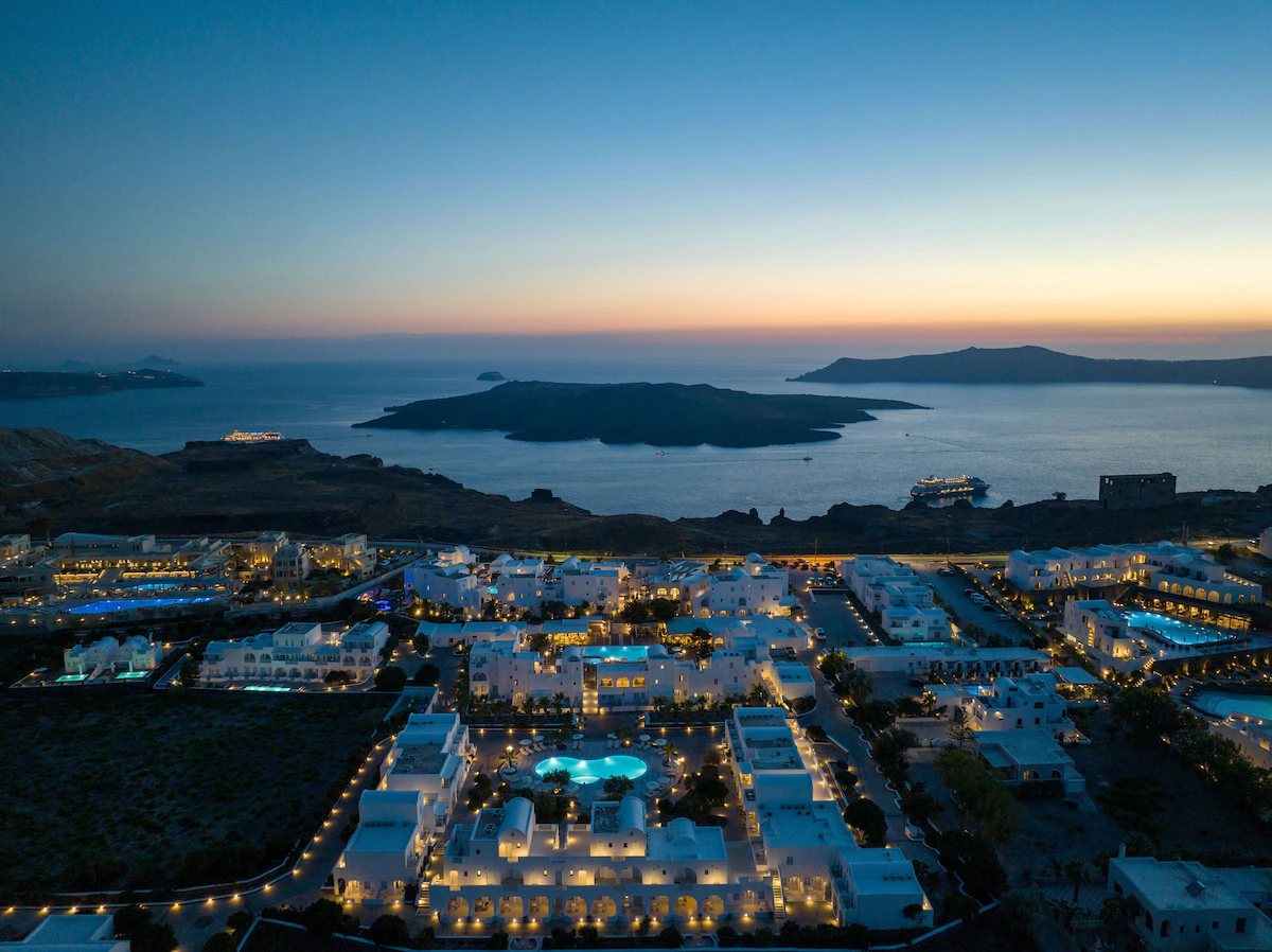 Mykonos & Santorini Escape