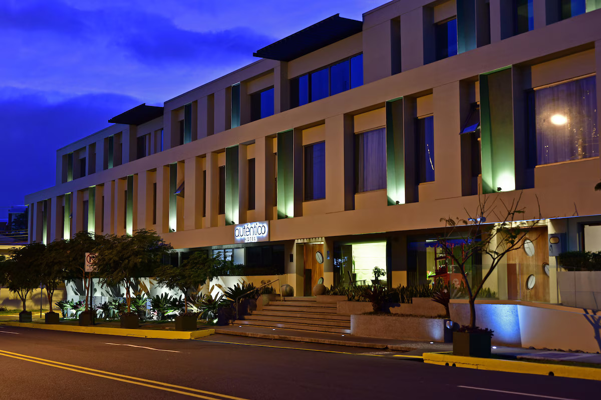 Auténtico Hotel