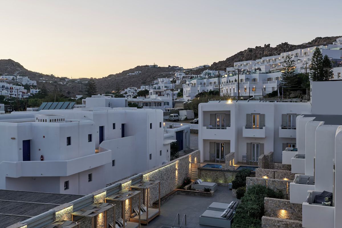 Mykonos & Santorini Escape