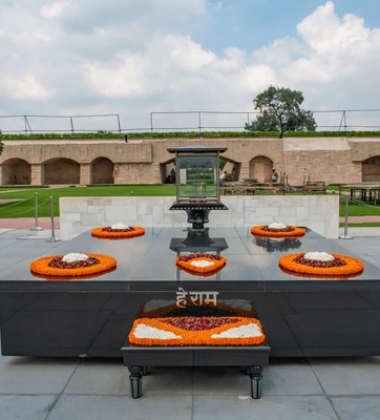 Luxury Golden Triangle Tour with Tiger Safari and Goa beach stay - 12 Nights