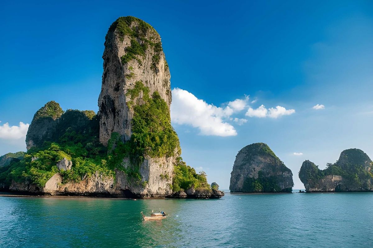 Dubai, Maldives, Kuala Lumpur & Phuket – 15-Night Multi-Destination Getaway