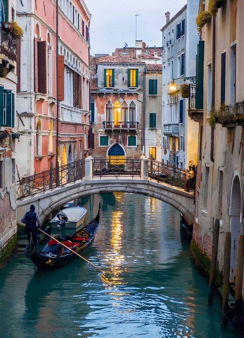Venice Holiday