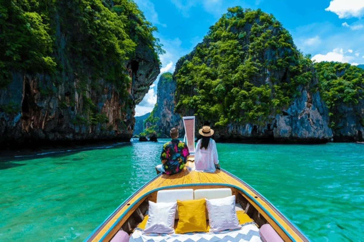 Thailand Discovery Trail: Bangkok, Phuket, Elephant Hills & Khao Lak – 13 Nights