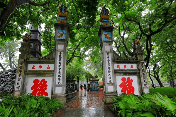 Hanoi Holiday