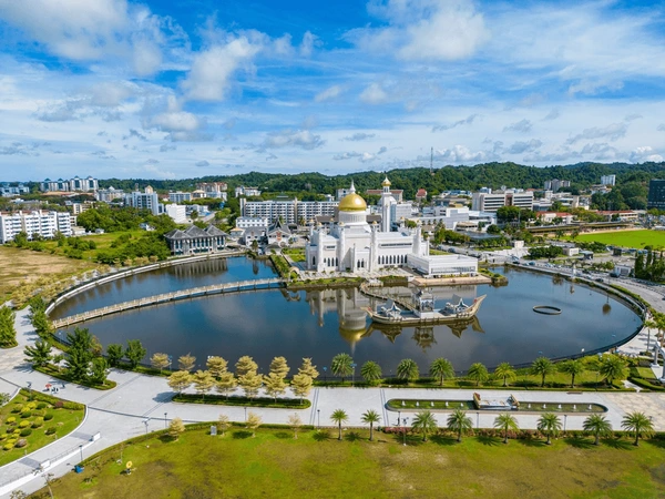 Brunei & Borneo Escape