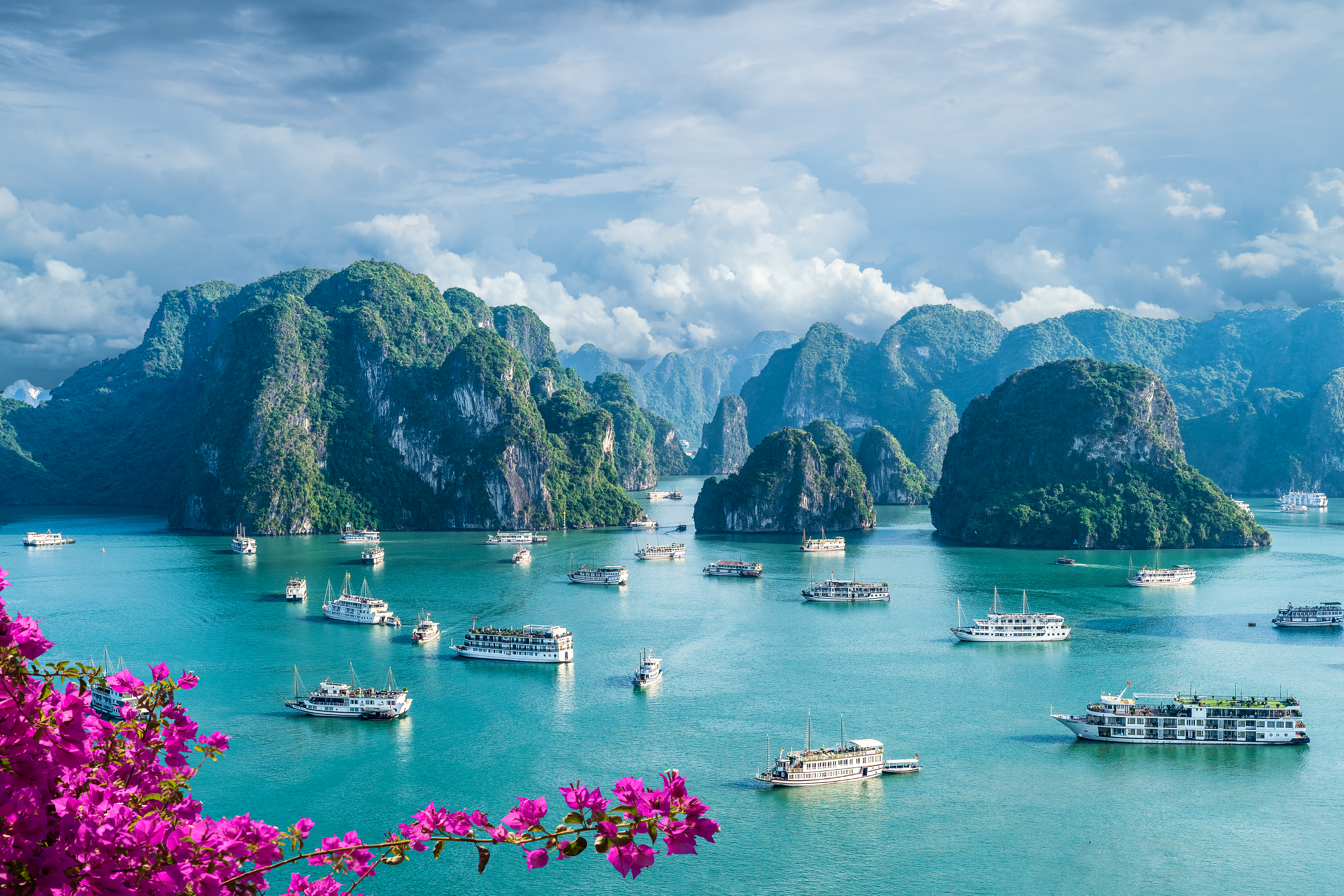HALONG BAY