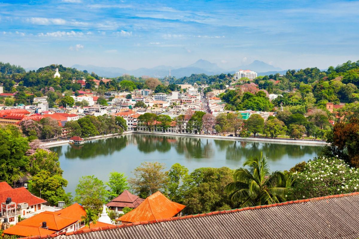 Discover Sri Lanka: From Ancient Wonders to Coastal Bliss - 7 Nights