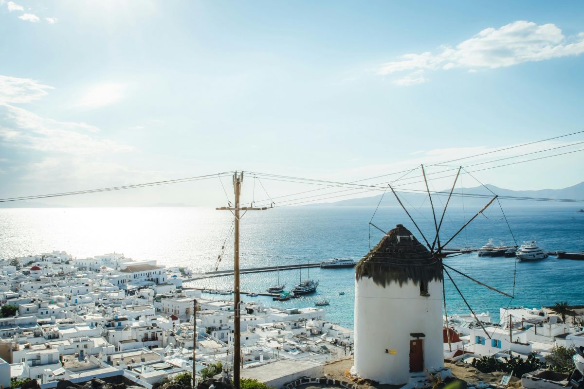 Mykonos & Santorini Escape