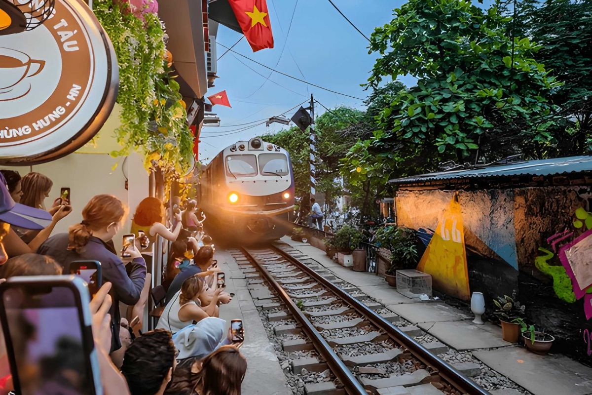 Luxury Kuala Lumpur, Hanoi and Bali - 13 Nights