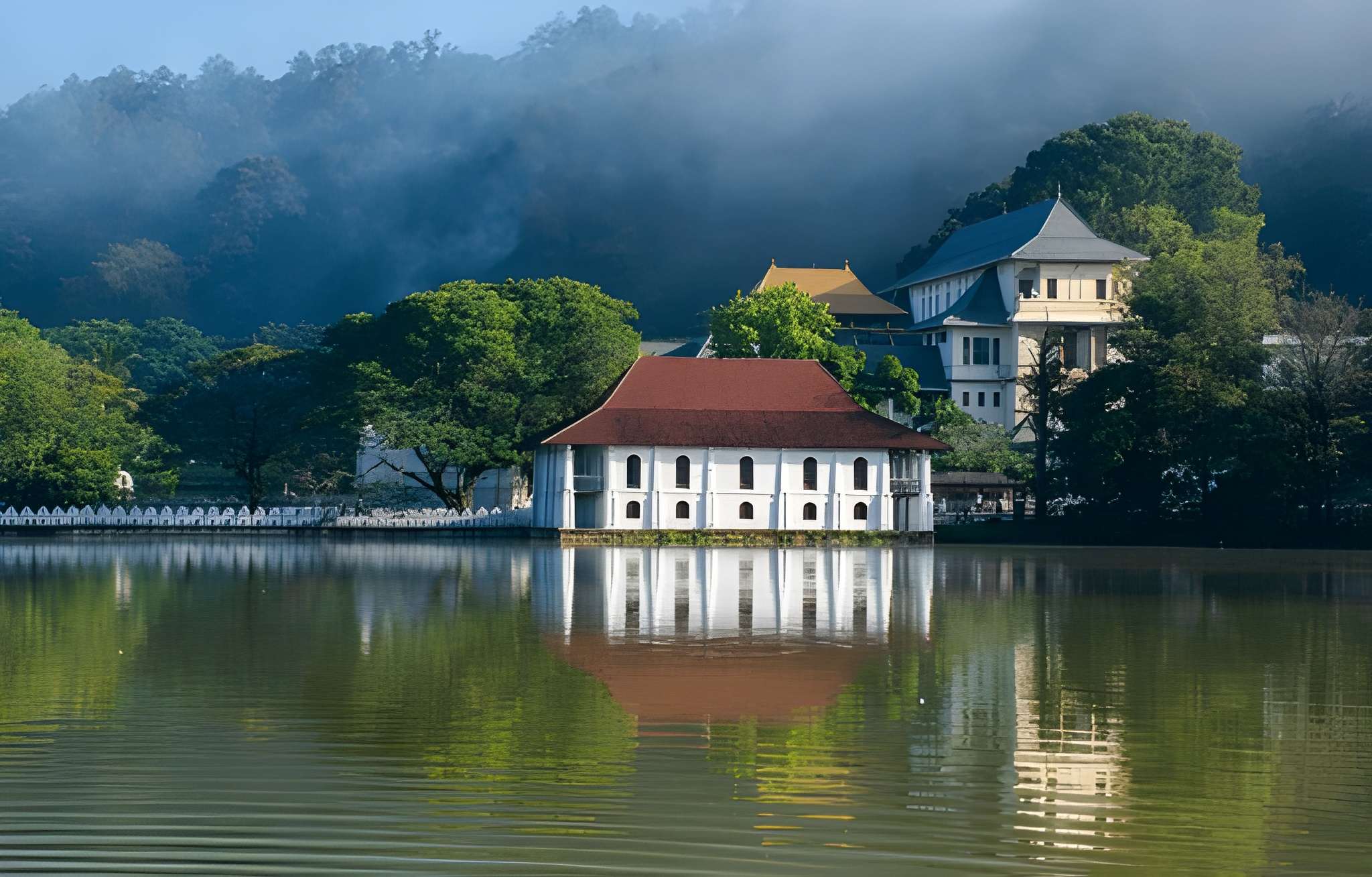 Sri Lanka Tour with a Luxury All-Inclusive Beach Stay