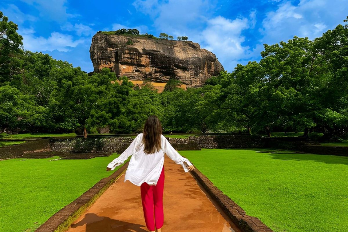 Sri Lanka Tour with a Luxury All-Inclusive Beach Stay