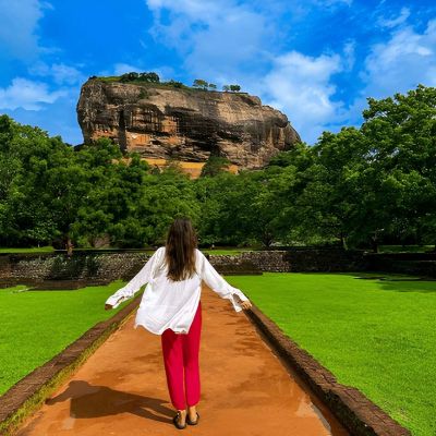 Sri Lanka Tour with a Luxury All-Inclusive Beach Stay