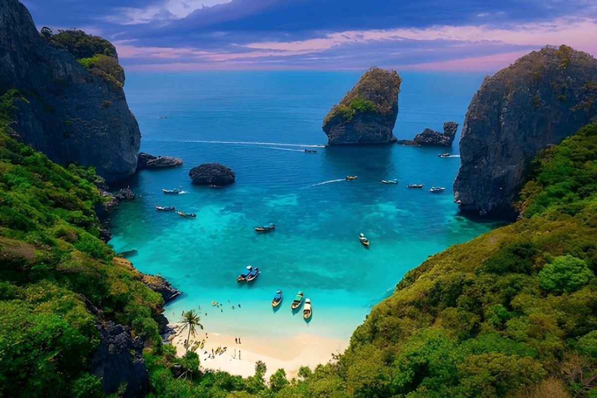 Dubai and Phuket - 10 Nights