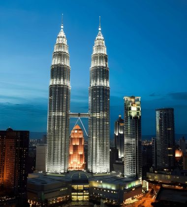 Dubai, Maldives, Kuala Lumpur & Phuket – 15-Night Multi-Destination Getaway