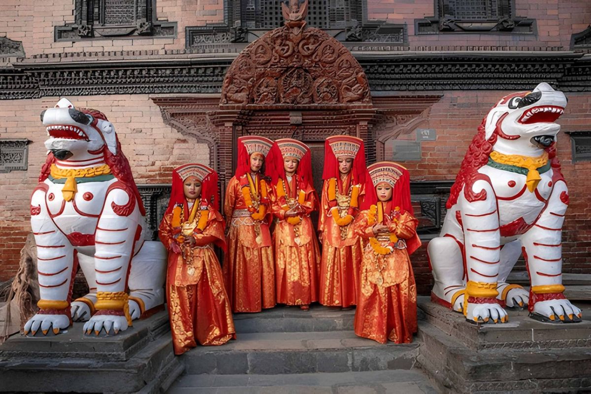 Unforgettable Nepal: Culture, Wildlife & Trekking – 11 Nights