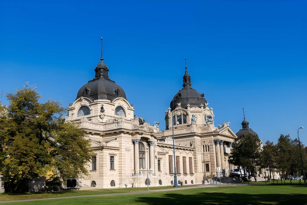 Enchanting Central Europe: Prague, Vienna & Budapest - 6 Nights