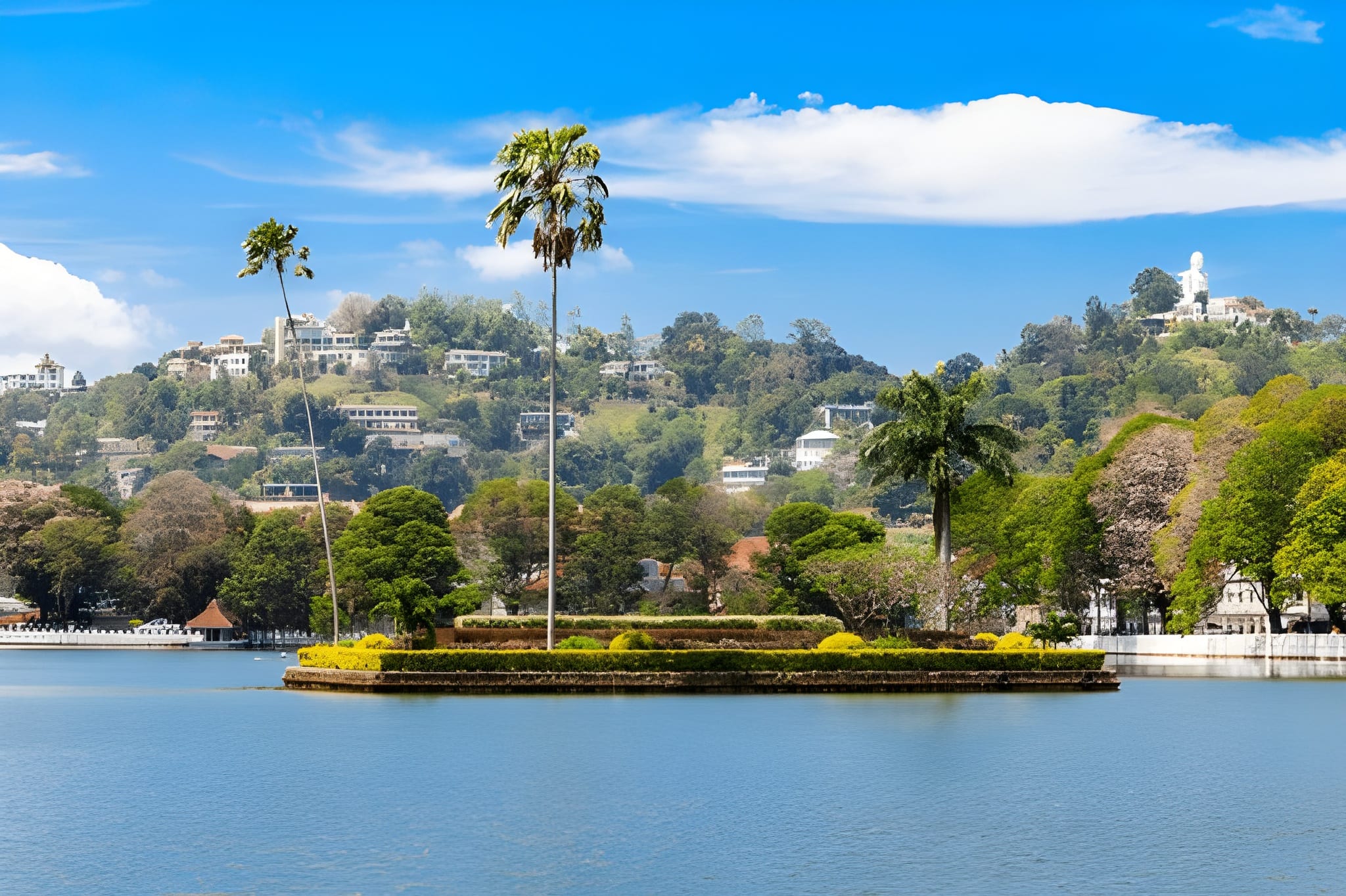 Discover Sri Lanka: From Ancient Wonders to Coastal Bliss