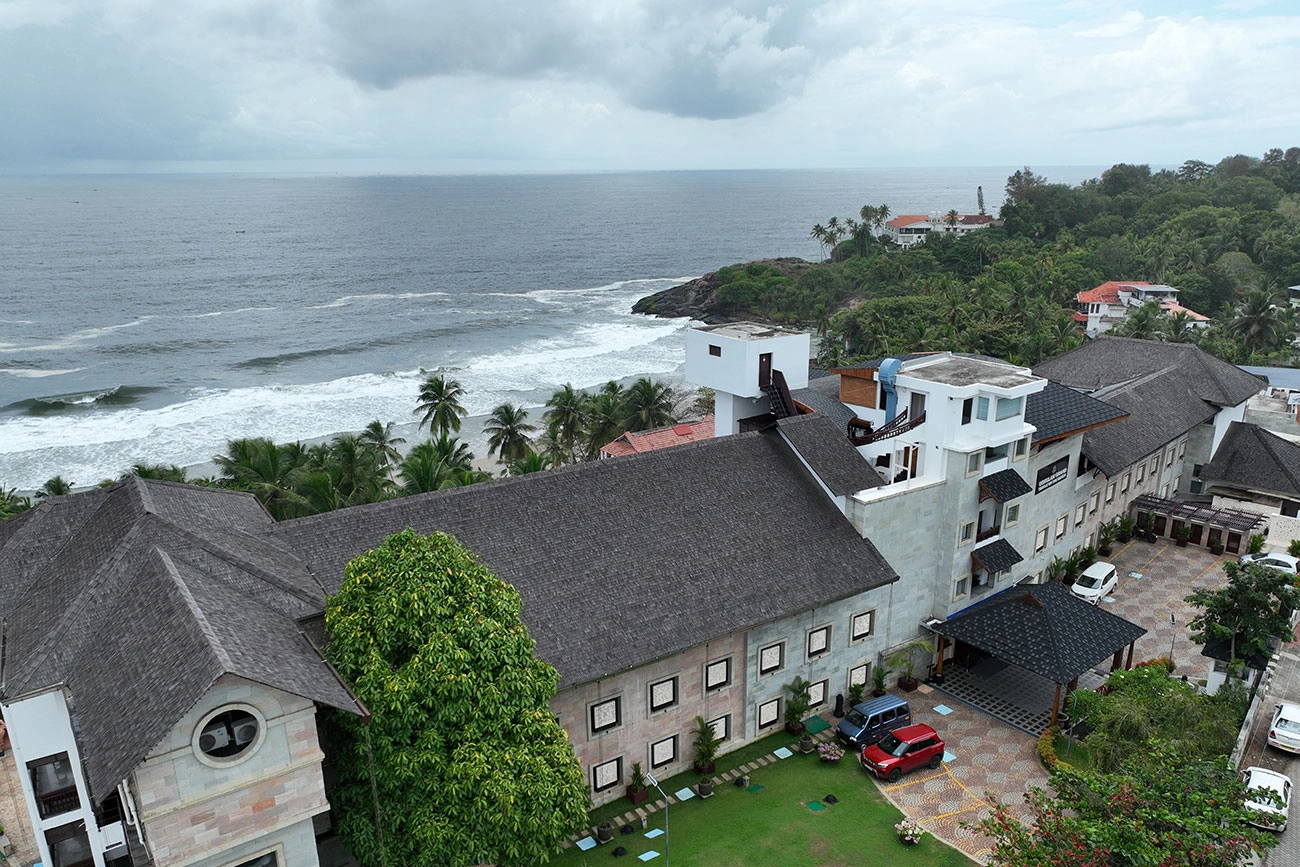 Kerala: A Journey Through Nature & Luxury