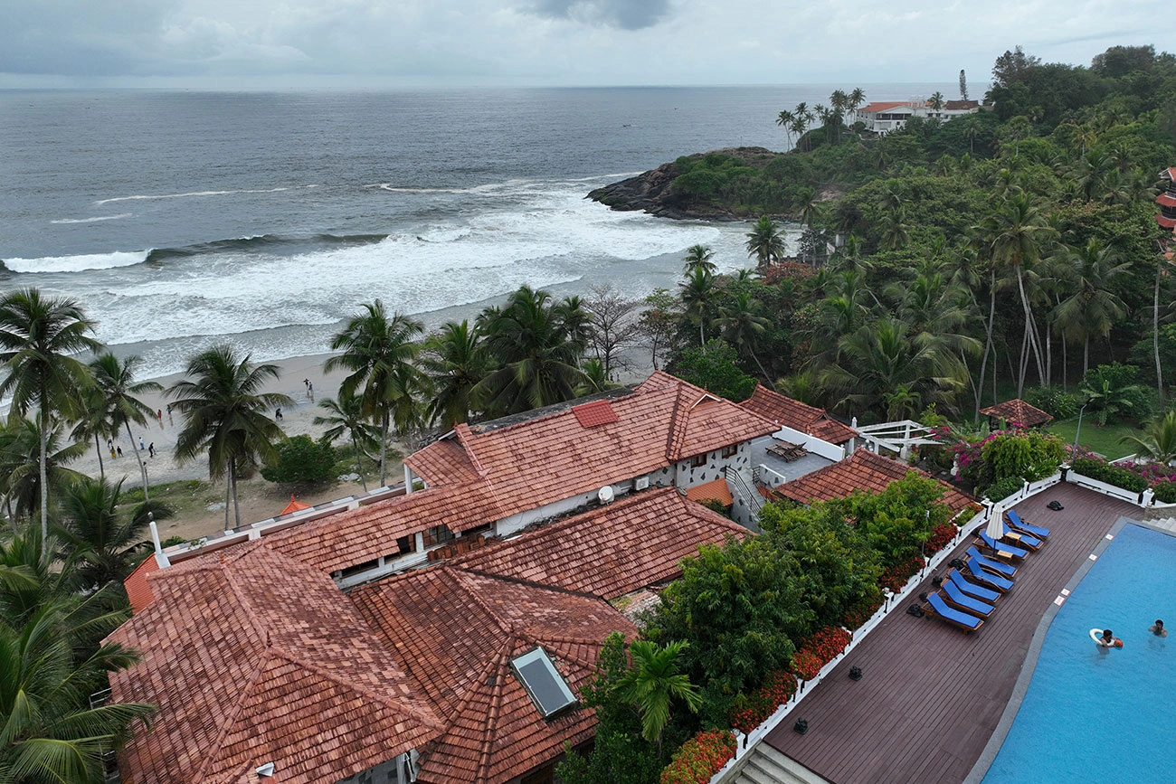 Kerala: A Journey Through Nature & Luxury