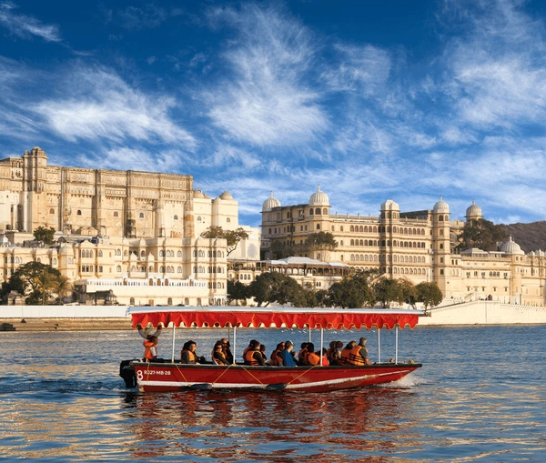 India in Opulence: The Leela & Amarvilas Experience