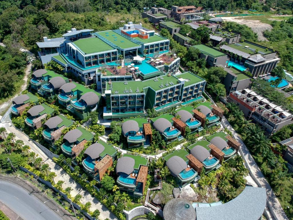 Phuket Holiday